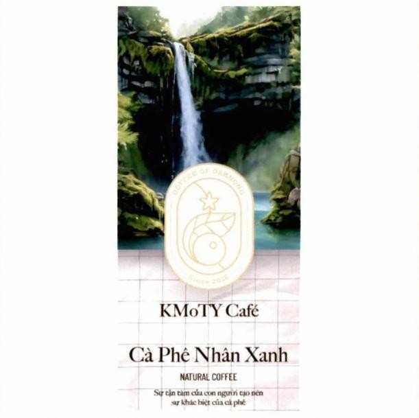 COFFEE OF DAKNONG Since 2016 KMoTY Café Cà Phê Nhân Xanh NATURAL COFFEE Sự tận tâm của con người tạo nên sự khác biệt của cà phê