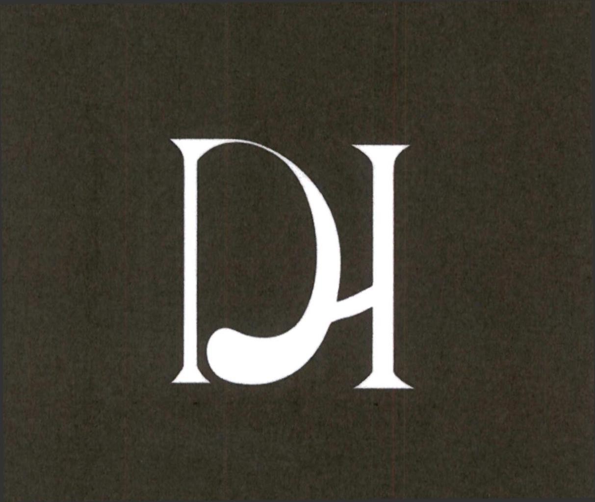 D H